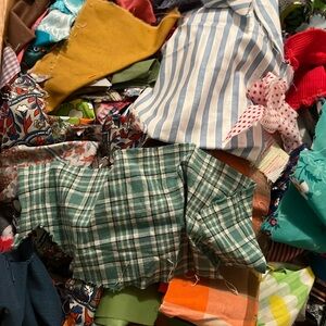 Fabric VINTAGE scraps material mixed lot. 5 lb box